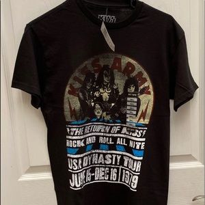 Adult size KISS tshirt